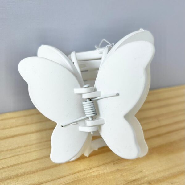 Medium butterfly hair clip - White