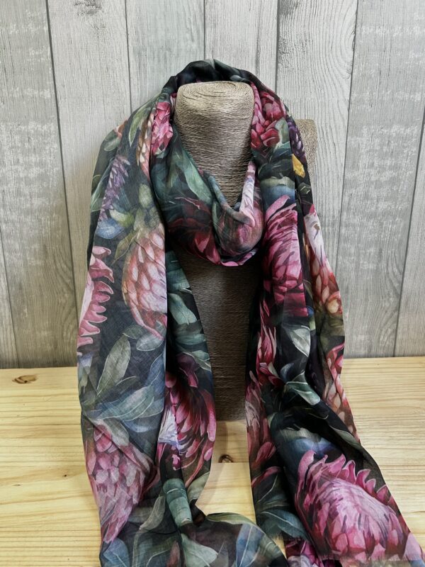 Protea Summer Scarf