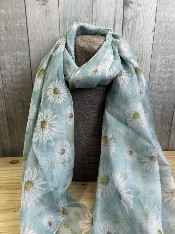 Daisy Summer Scarf