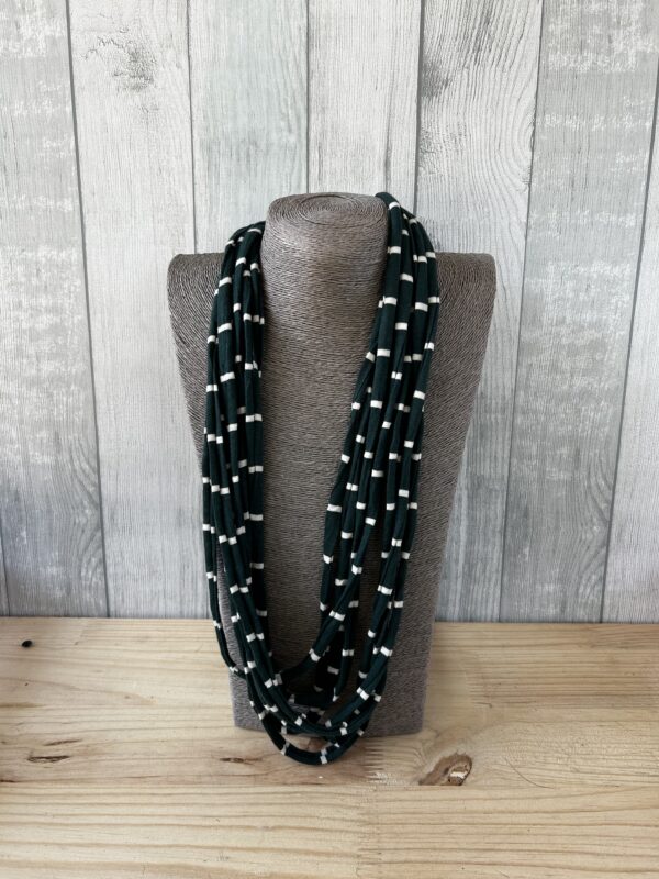 Green And White T-Shirt Yarn