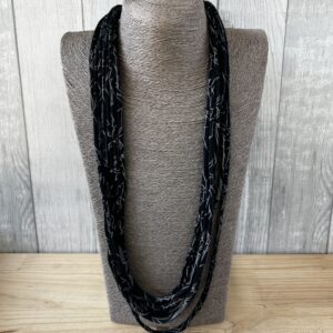 Black T-Shirt Yarn