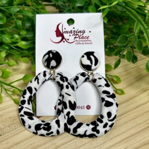 Black And White Tear Drop Earrings