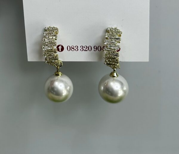 Pearl White Earrings - Image 2