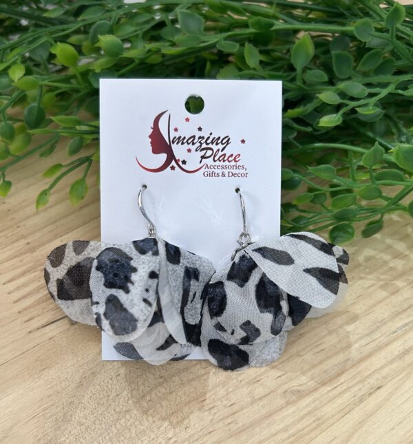 Short Black And White Petal Earrings