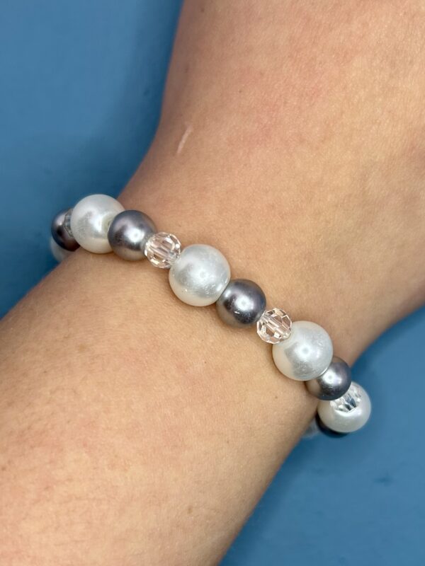 Pearl White And Grey Bracelet