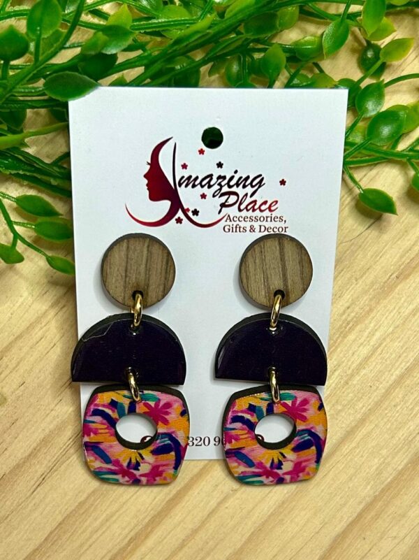 3 Tier square marroon earrings