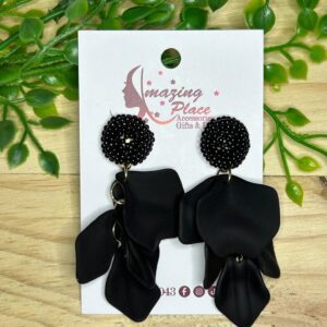 Black petal bunch earrings