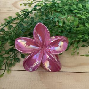 Red-ish Flower Claw Clip