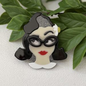Lady Brooch Black