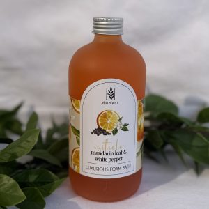 Mandarin Leaf And White Pepper Bath Foam